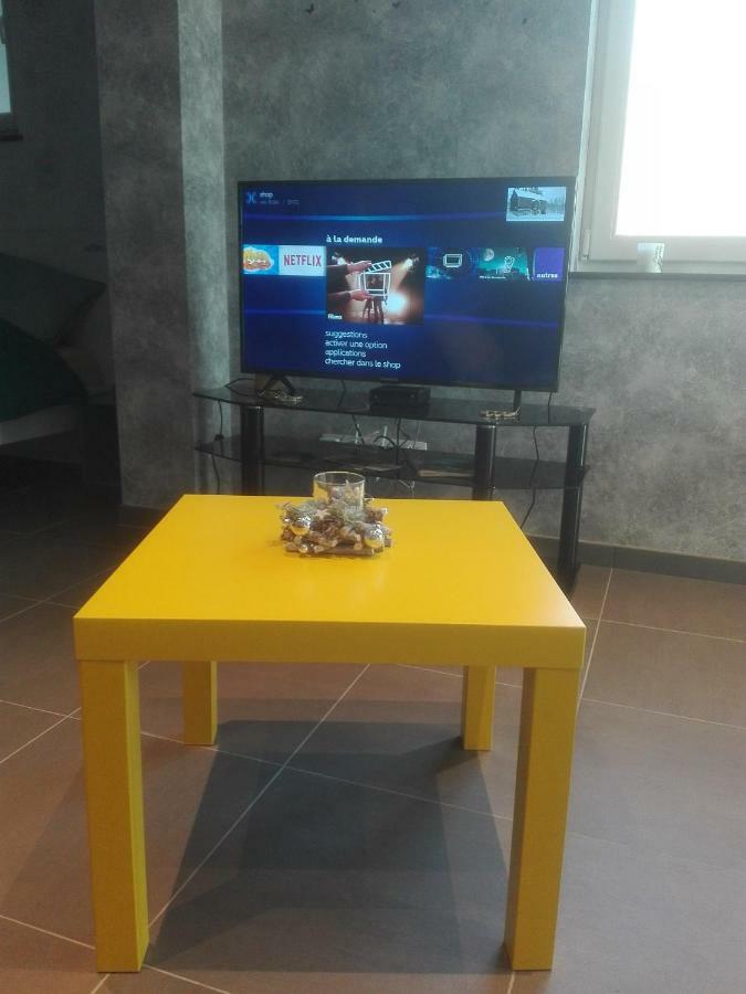 Studio Gite Eul Cat Huant Dergneau 외부 사진