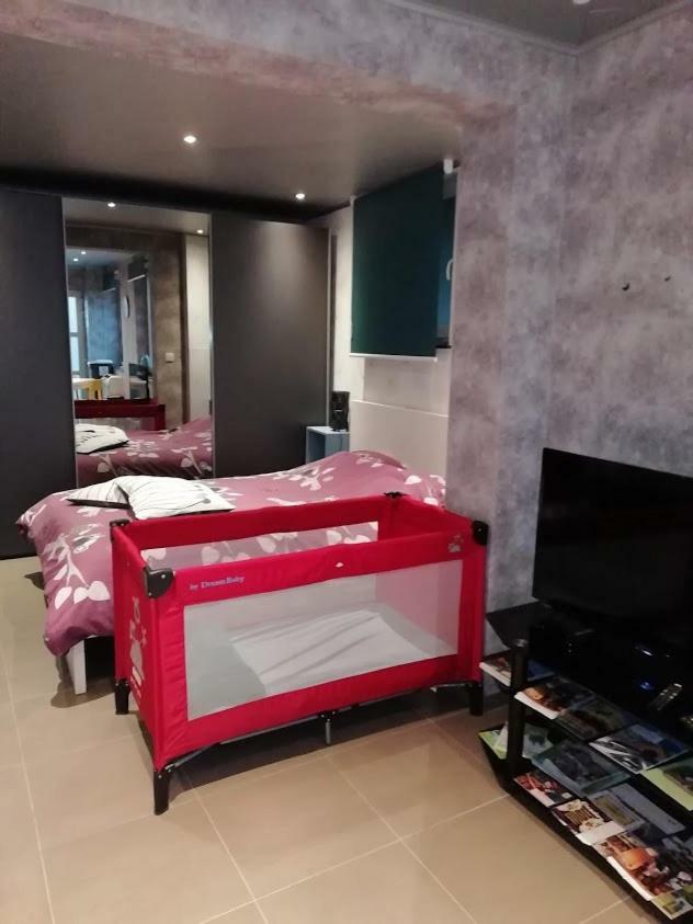 Studio Gite Eul Cat Huant Dergneau 외부 사진